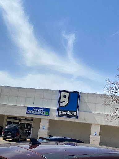 Thrift Store «Goodwill Store», reviews and photos, 445 US-6, Iowa City, IA 52240, USA