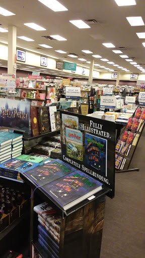 Book Store «Books-A-Million», reviews and photos, 738 Marsh Landing Pkwy, Jacksonville Beach, FL 32250, USA