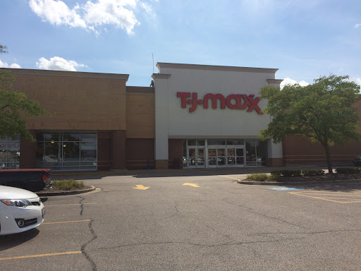 Department Store «T.J. Maxx & HomeGoods», reviews and photos, 715 E Dundee Rd, Palatine, IL 60074, USA
