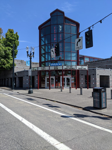 Alternative theaters in Portland