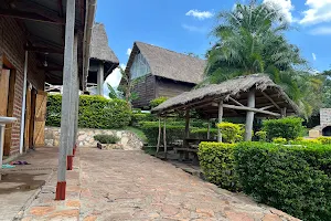 Mwamba Kelele Lodge image