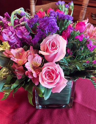 Florist «Tappan Zee Florist», reviews and photos, 176 Main St, Nyack, NY 10960, USA