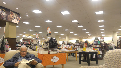 Book Store «Barnes & Noble», reviews and photos, 131 Colonie Center #355, Albany, NY 12205, USA