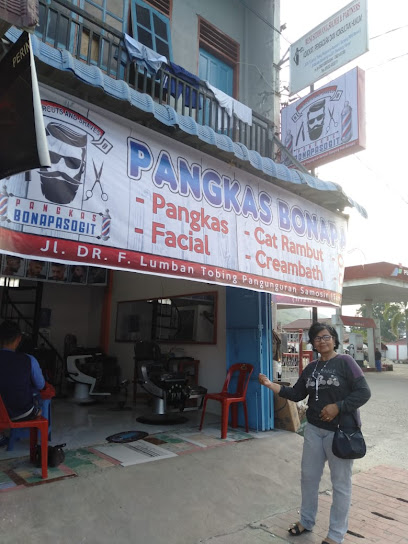 Barbershop Bonaposogit Pangururan