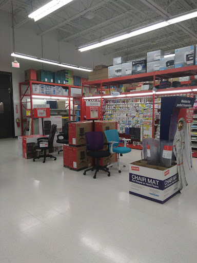 Office Supply Store «Staples», reviews and photos, 3035 NY-50, Saratoga Springs, NY 12866, USA