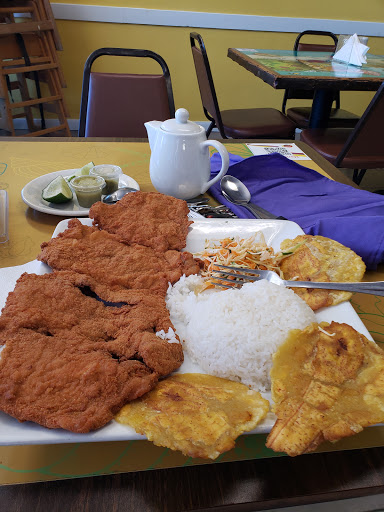 La Cazuela Colombian Restaurant