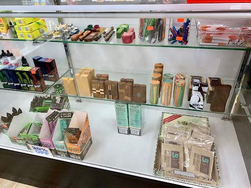 Tobacco Shop «Smoke Hut Smoke Shop», reviews and photos, 11902 Blue Ridge Boulevard g, Grandview, MO 64030, USA