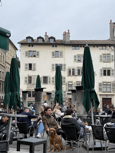 Place du Bourg-de-Four Telefonnummer