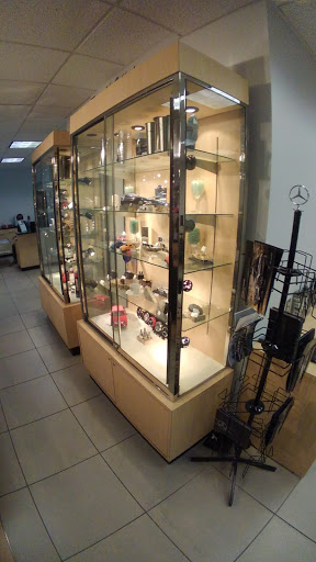 Mercedes Benz Dealer «Mercedes-Benz of Alexandria», reviews and photos, 200 S Pickett St, Alexandria, VA 22304, USA