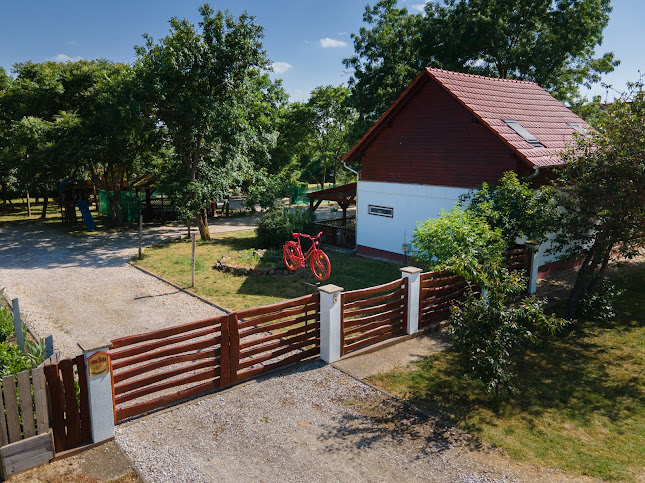 Értékelések erről a helyről: Piros Bicikli Vendégház, Tiszafüred - Szálloda