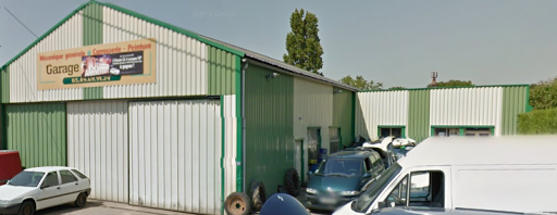Photo 2 - Vasles Garage