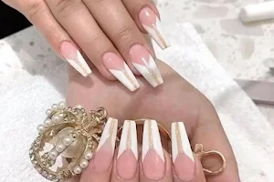 Kailua Happy Nails image