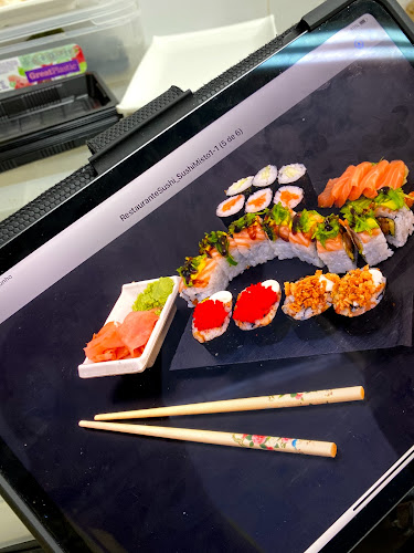 PT Lisboa, R. Luís de Camões 137A, 1300-357 alcantara