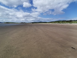 Photo de Lisfannon Beach protégé par des falaises