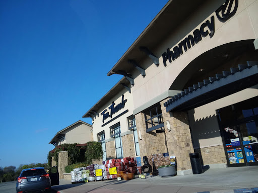 Grocery Store «Tom Thumb», reviews and photos, 3070 N Goliad St, Rockwall, TX 75087, USA