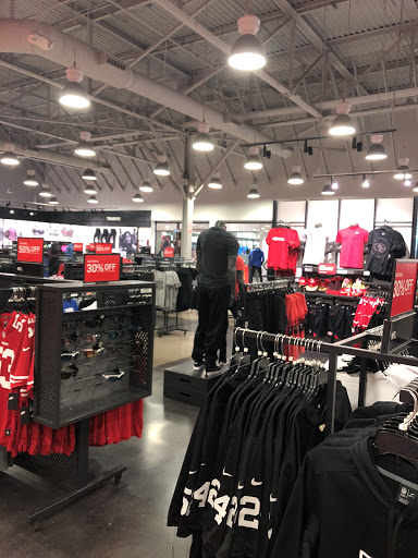 Sporting Goods Store «Nike Factory Store», reviews and photos, 447 Great Mall Dr #484, Milpitas, CA 95035, USA