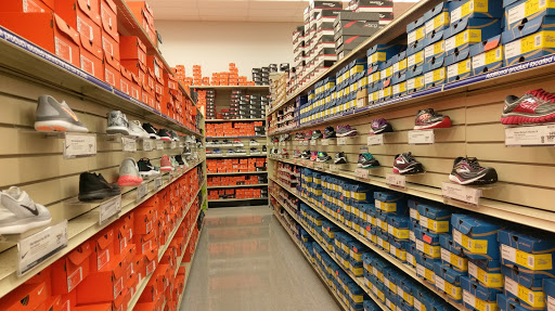 Sporting Goods Store «Academy Sports + Outdoors», reviews and photos, 1101 W Arbrook Blvd, Arlington, TX 76015, USA