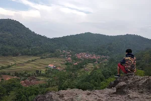 Taman Batu Gede Sayar image