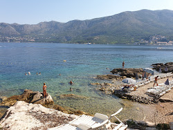 Beach Rat'in fotoğrafı dağlarla çevrili