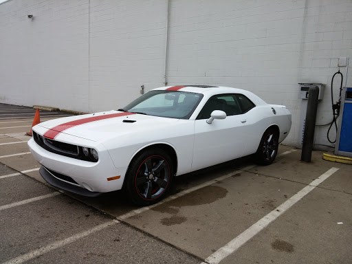 Car Dealer «Al Serra Auto Plaza», reviews and photos, 6167 Saginaw Rd, Grand Blanc, MI 48439, USA