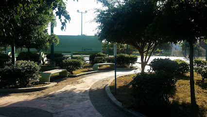 Parque Urbano Los Mangos Burócrata