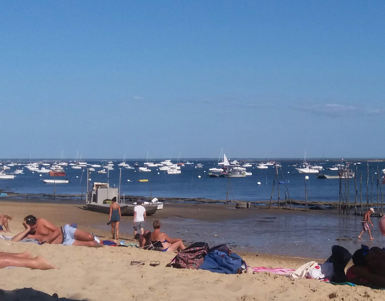 Photo de La Jetee Beach zone des équipements