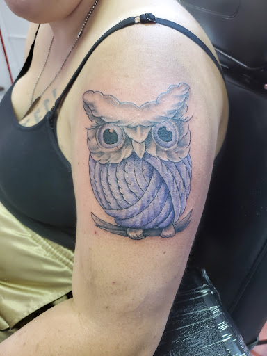 Explore mother memorial tattoo ideas, creative tattoo ideas in Peoria, available at Big Top Tat2