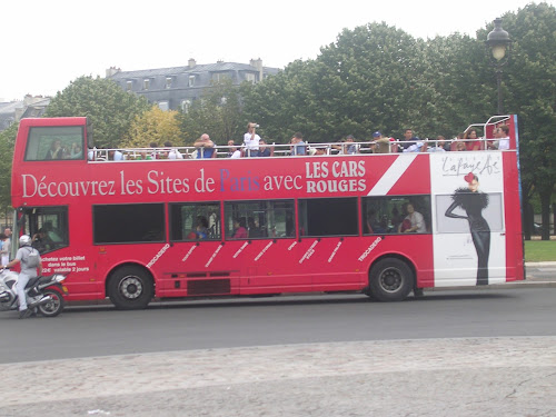 attractions Les Cars Rouges Paris