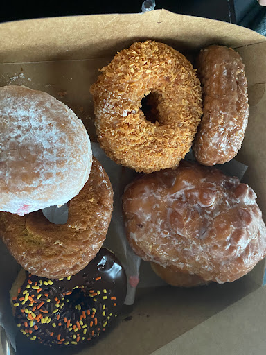 Donut Shop «Original Country Donuts», reviews and photos, 3091 US-20 #101, Elgin, IL 60124, USA