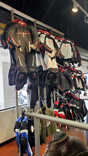 Motorcycle Parts Store «Cycle Gear», reviews and photos, 9070 Research Blvd #202, Austin, TX 78757, USA