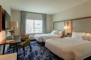 Fairfield Inn & Suites by Marriott Philadelphia Valley Forge/Great Valley image