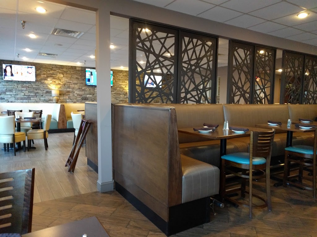 The Edge Seafood & Lounge 02744