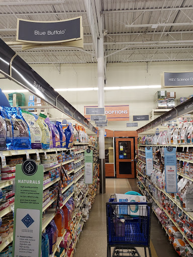 Pet Supply Store «PetSmart», reviews and photos, 9450 SE 82nd Ave, Portland, OR 97086, USA