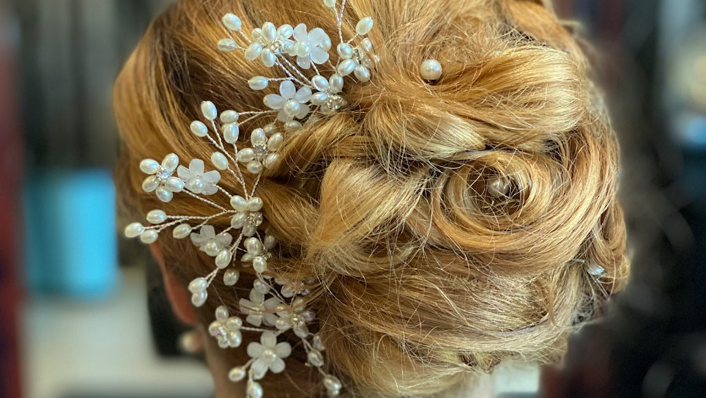 Healing Waters SalonSpa 55331