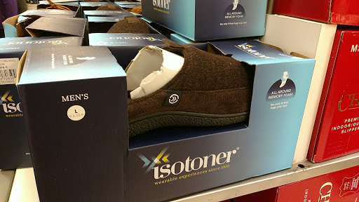 Shopping Mall «Forest Mall», reviews and photos, 835 W Johnson St, Fond du Lac, WI 54935, USA