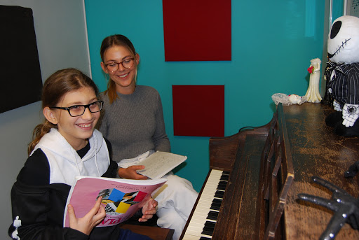 Tiffany Music Academy- Music Lessons in Los Angeles