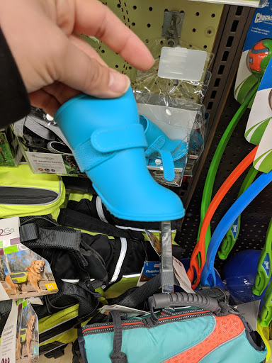 Pet Supply Store «Petco Animal Supplies», reviews and photos, 225 Maple Ave E, Vienna, VA 22180, USA