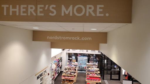 Department Store «Nordstrom Rack The Shops at State and Washington», reviews and photos, 24 N State St, Chicago, IL 60602, USA