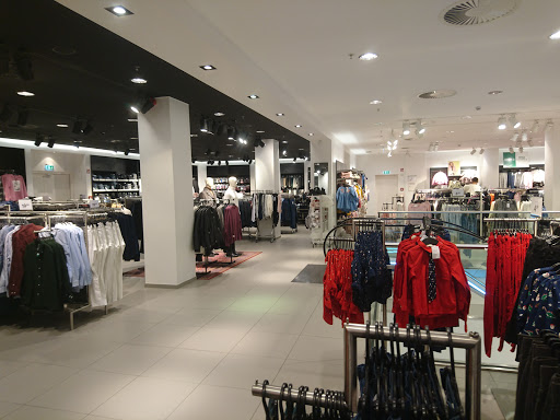 H&M