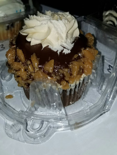 Donut Shop «Sprinkles Donut Shop», reviews and photos, 8467 Algoma Ave NE, Rockford, MI 49341, USA