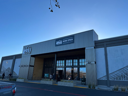 Camping Store «REI», reviews and photos, 2450 Charleston Rd, Mountain View, CA 94043, USA