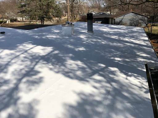 Roofing Contractor «Freedom Roofing and Construction, Inc.», reviews and photos, 511 N Neil St, Champaign, IL 61820, USA