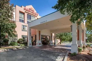 Hawthorn Suites by Wyndham Midwest City Tinker AFB image