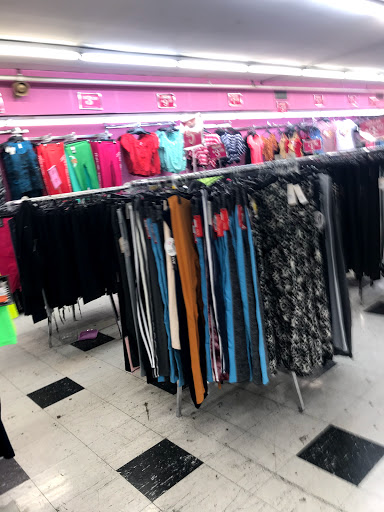 Discount Store «Fallas Paredes Discount Stores», reviews and photos, 6719 Pacific Blvd, Huntington Park, CA 90255, USA