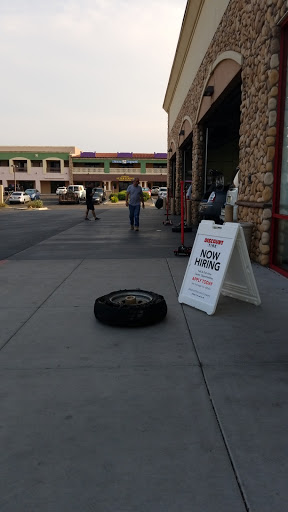 Tire Shop «Discount Tire Store - Phoenix, AZ», reviews and photos, 707 E Carefree Hwy, Phoenix, AZ 85085, USA