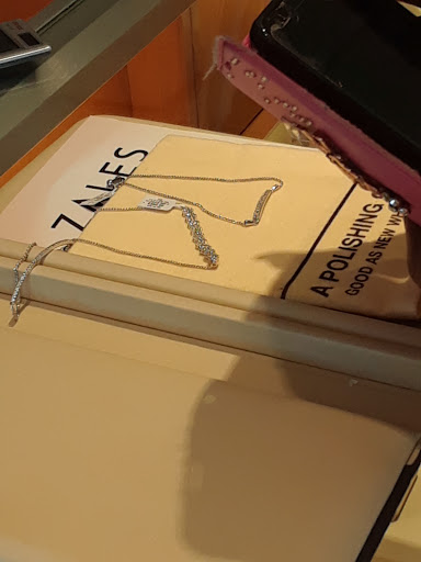 Jewelry Store «Zales - The Diamond Store», reviews and photos, 4101 S Cooper St #101, Arlington, TX 76015, USA