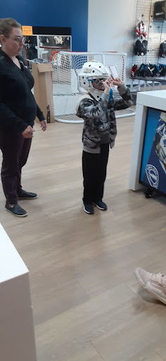 Hockey Supply Store «Total Hockey», reviews and photos, 21031 Tripleseven Rd Suite 100, Sterling, VA 20165, USA