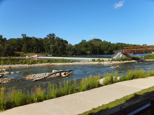 Park «Bicentennial Riverfront Park», reviews and photos, 301 E Hydraulic St, Yorkville, IL 60560, USA