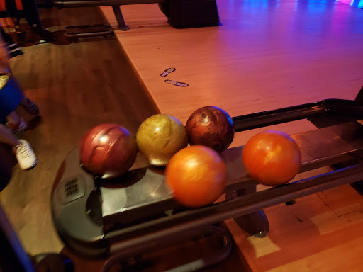 Bowling Alley «AMF Cerritos Lanes», reviews and photos, 18811 Carmenita Rd, Cerritos, CA 90703, USA