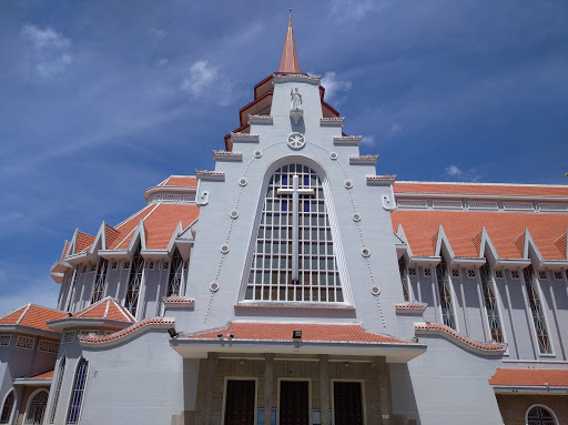 Nhà Thờ Dòng Chúa Cứu Thế Huế